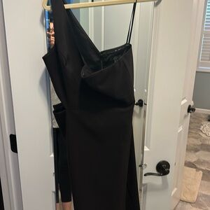 Aidan mattox Elegant Black One-Shoulder Dress open side